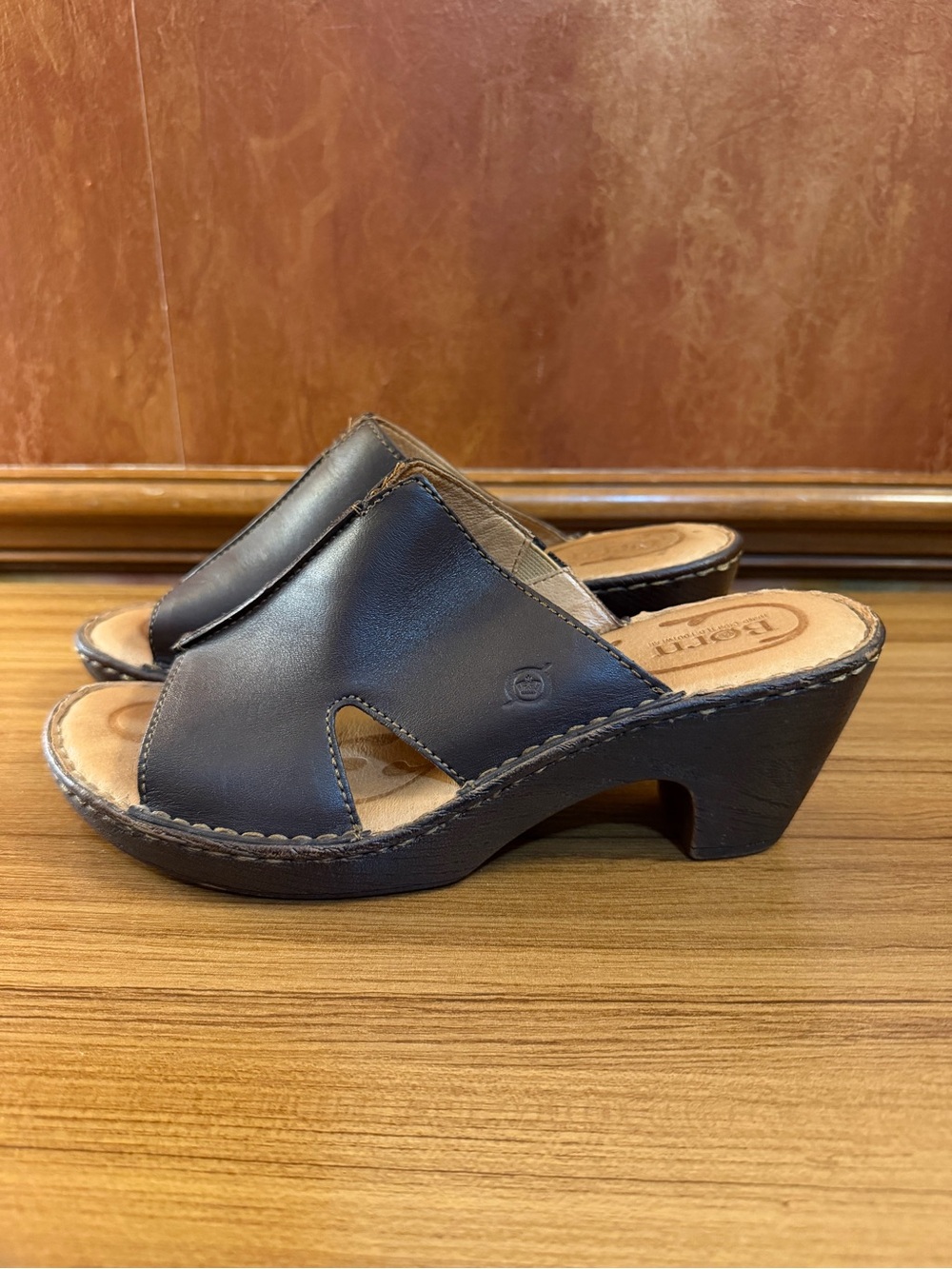 Born Womens Wedge Sandals Size 10 Brown Leather Slide Clogs Mules Boho Opanka
